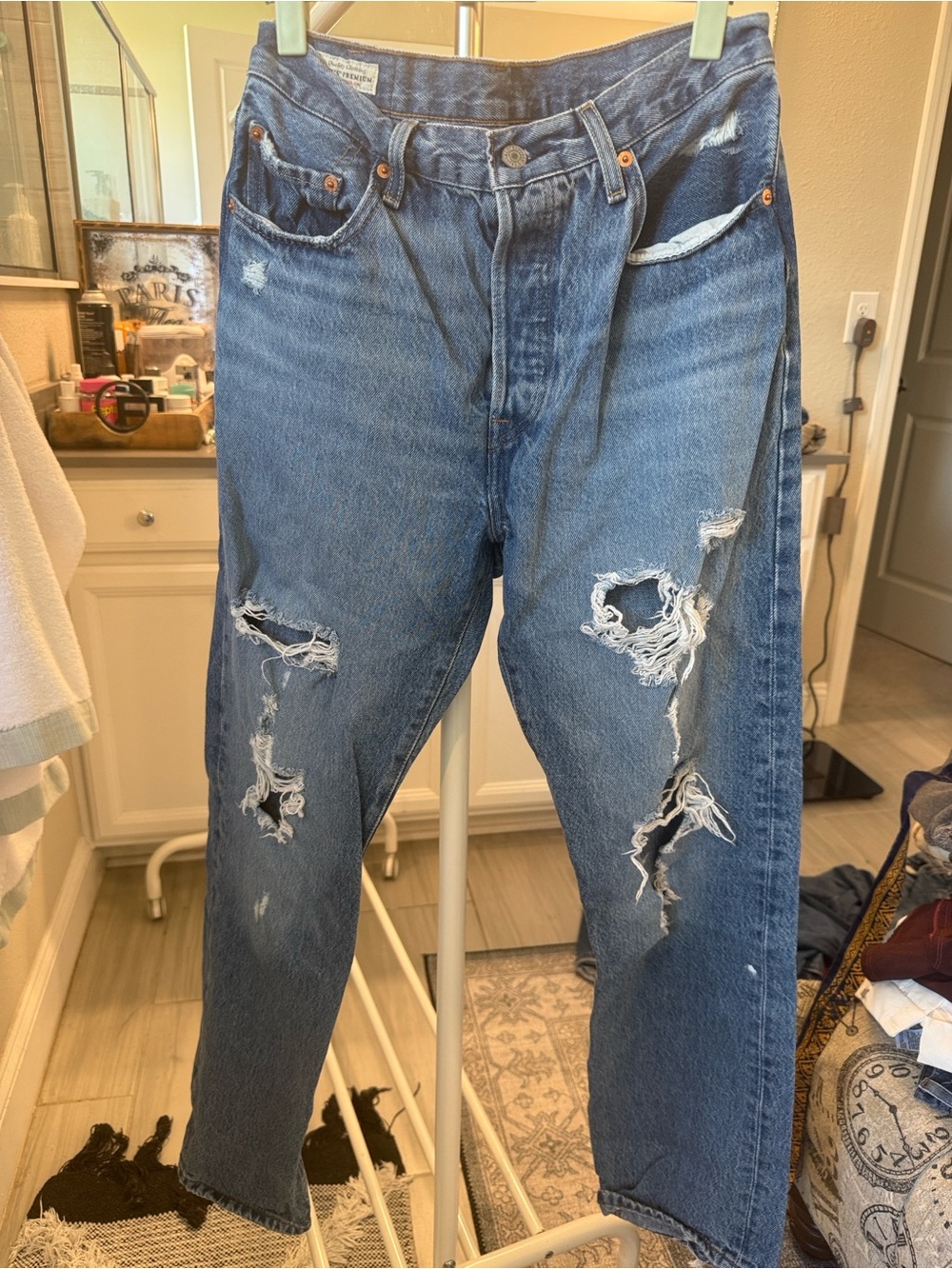 Levi’s Premium 501 Distressed Straight Leg Jeans Medium Wash W28 L32